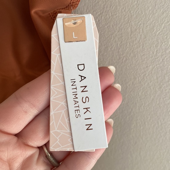 NWOT! Danskin terracotta longline sports bra top - Picture 5 of 7